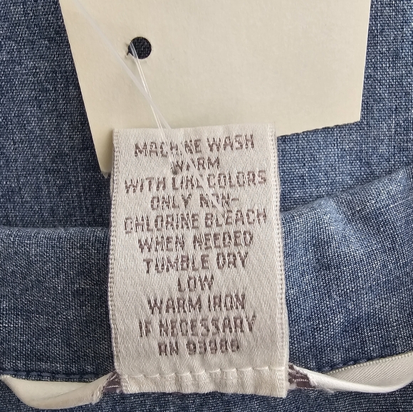 Petite Sophisticate Sleeveless Denim Button Front Collared Blouse | NWT | 10P - Picture 13 of 14